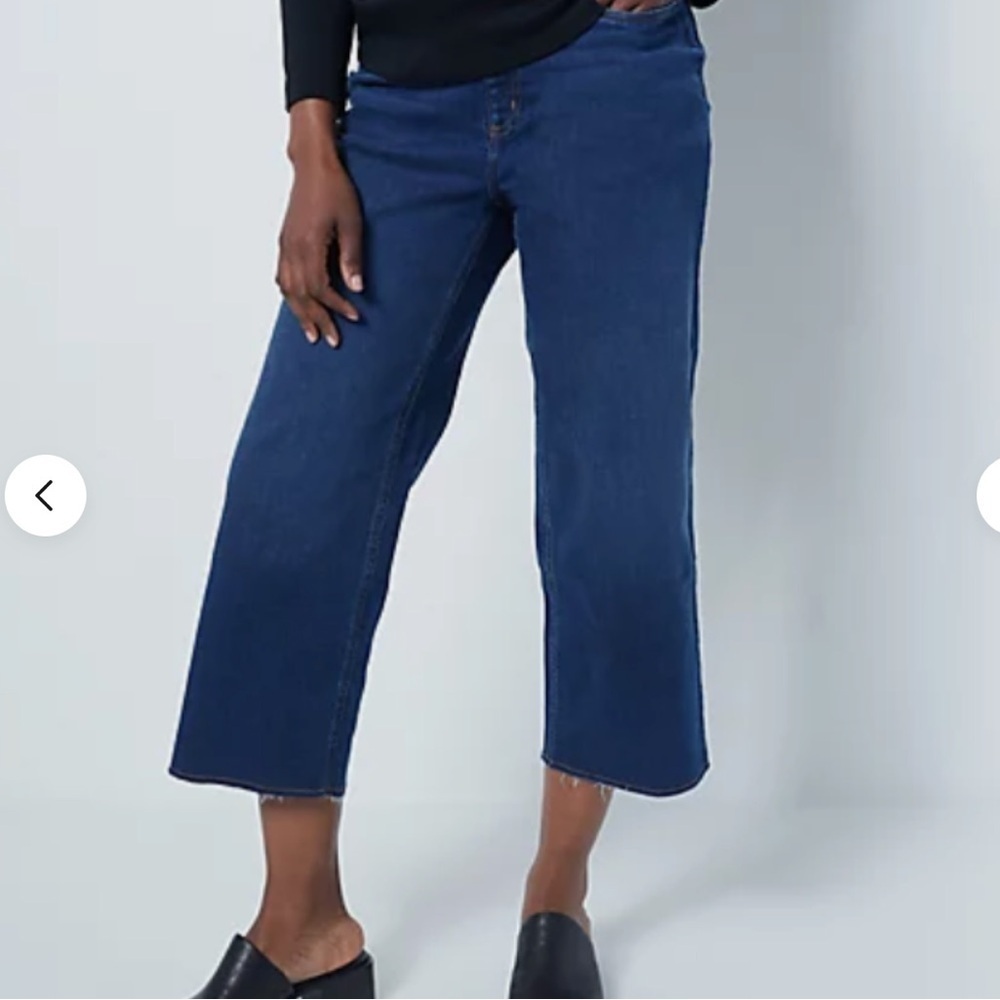 Denim & Co wide leg Cropped Women's Blue Jeans frayed hem Sz 8